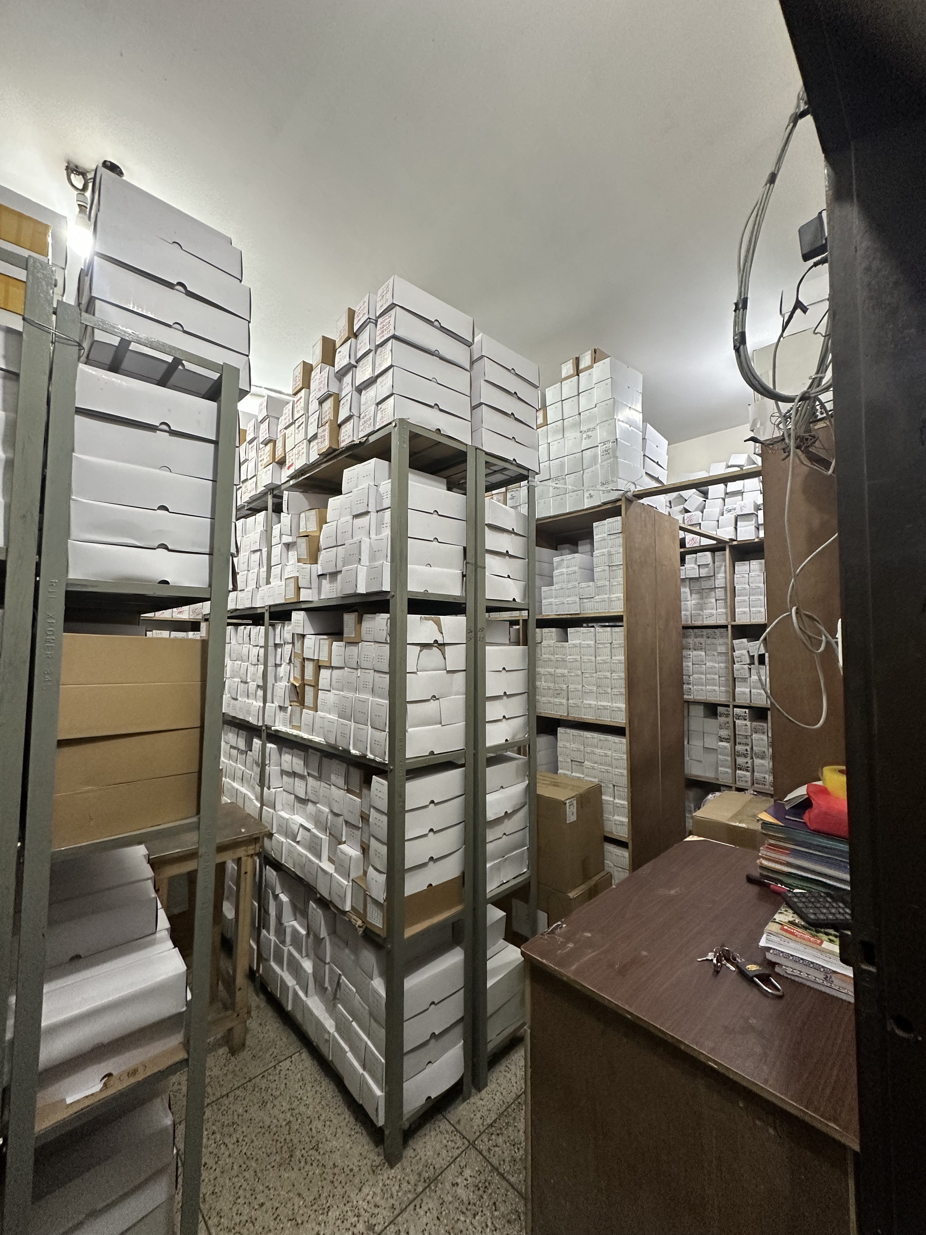 Organized lens storage and inventory system